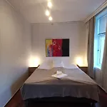 Inner Center Apartman *